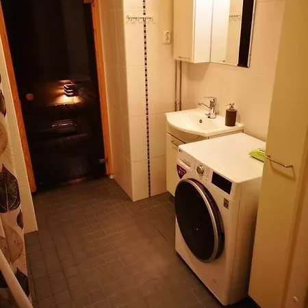Mukava Asunto Saunalla Ja Isolla Parvekkeella! * Tampere